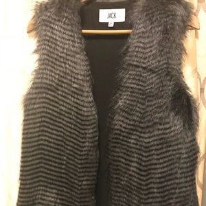 Jack Faux Fur vest. NWOT. Size M